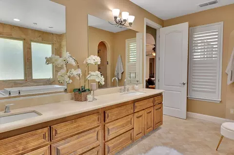 Bath - 2390 W Ridge Dr, Sutter, CA 95982 photo 8 of 9