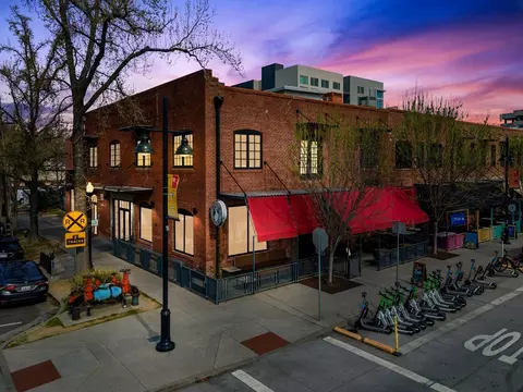 1725 14th St #201, Sacramento, CA 95811