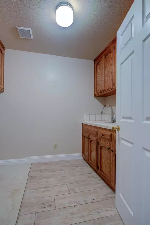 1186 Mirror Lake Dr, Merced, CA 95340 photo 25