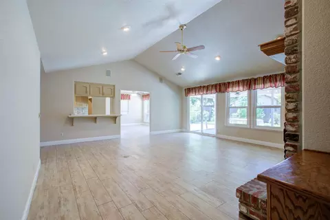 1186 Mirror Lake Dr, Merced, CA 95340 photo 8