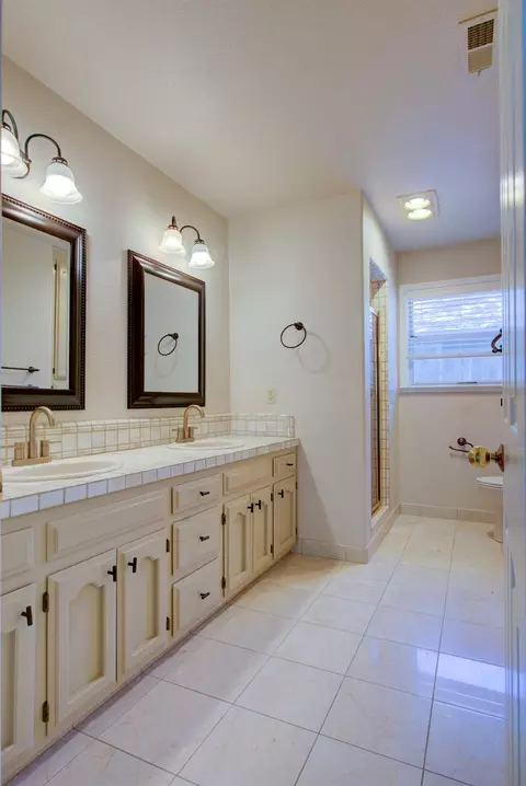 1186 Mirror Lake Dr, Merced, CA 95340 photo 43