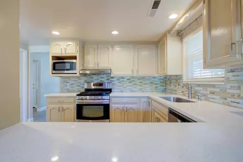 1186 Mirror Lake Dr, Merced, CA 95340 photo 17
