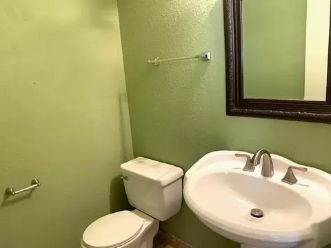 3012 Andre Ln, Turlock, CA 95382 photo 9