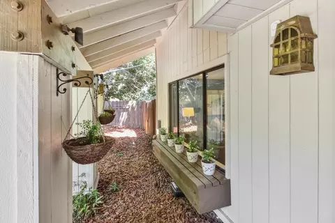 Exterior - 4820 Thor Way, Carmichael, CA 95608 photo 7 of 25