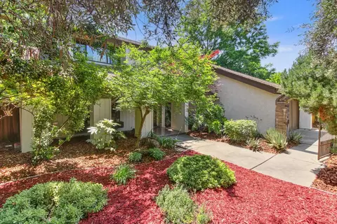 Exterior - 4820 Thor Way, Carmichael, CA 95608 photo 4 of 25