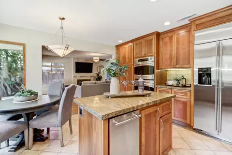 Kitchen - 4820 Thor Way, Carmichael, CA 95608 photo 7 of 10