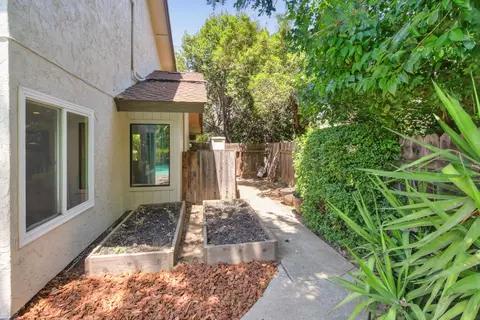 Exterior - 4820 Thor Way, Carmichael, CA 95608 photo 21 of 25