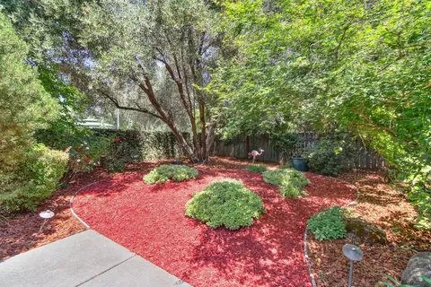 Exterior - 4820 Thor Way, Carmichael, CA 95608 photo 5 of 25