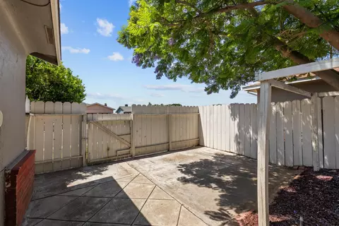 Exterior - 14587 Shawnee Way, Manteca, CA 95336 photo 7 of 7