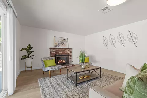 Living - 14587 Shawnee Way, Manteca, CA 95336 photo 4 of 5