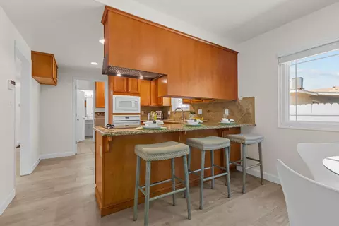 Kitchen - 14587 Shawnee Way, Manteca, CA 95336 photo 3 of 3