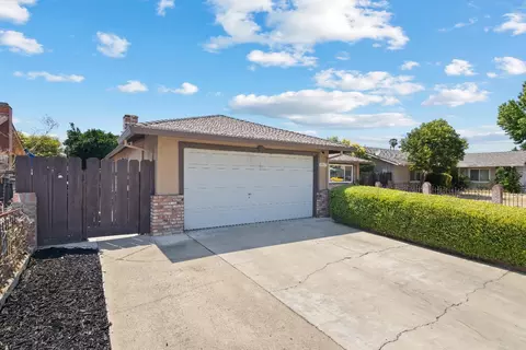 Exterior - 1817 Murrietta Ln, Modesto, CA 95355 photo 2 of 7
