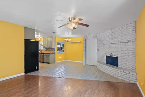Living - 1817 Murrietta Ln, Modesto, CA 95355 photo 3 of 7