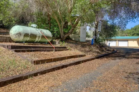 Exterior - 13994 Chukar Dr, Grass Valley, CA 95949 photo 5 of 30