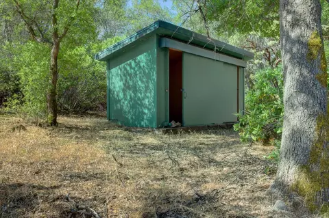 Exterior - 13994 Chukar Dr, Grass Valley, CA 95949 photo 15 of 30