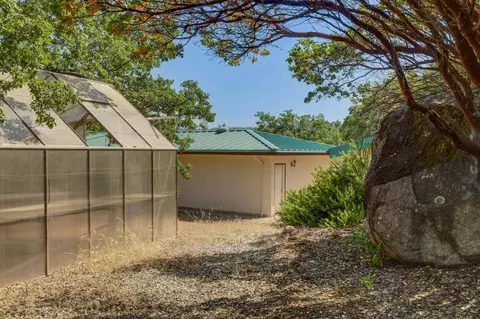 Exterior - 13994 Chukar Dr, Grass Valley, CA 95949 photo 16 of 30