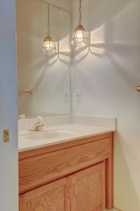 Bath - 13994 Chukar Dr, Grass Valley, CA 95949 photo 7 of 7