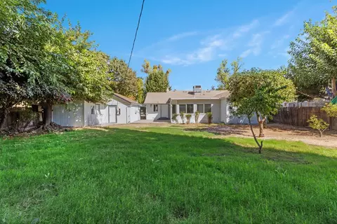 Exterior - 12 E 18th St, Merced, CA 95340 photo 6 of 7
