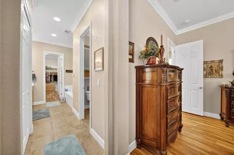 Entry Way - 221 Travertine Dr, Ripon, CA 95366 photo 4 of 6
