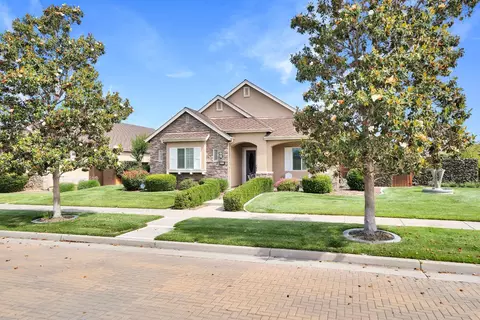 221 Travertine Dr, Ripon, CA 95366 photo 1