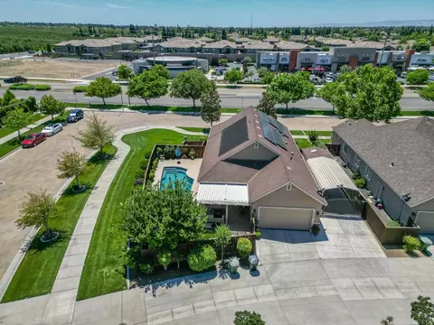 View/Area - 221 Travertine Dr, Ripon, CA 95366 photo 3 of 17