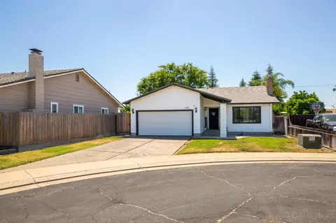 Exterior - 1605 Sutter Ln, Lodi, CA 95240 photo 2 of 13