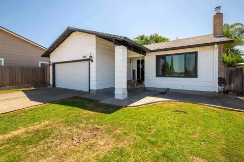 Exterior - 1605 Sutter Ln, Lodi, CA 95240 photo 4 of 13