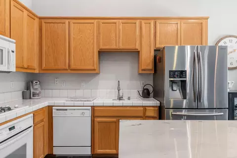 2912 Omega Way, Modesto, CA 95355 photo 9