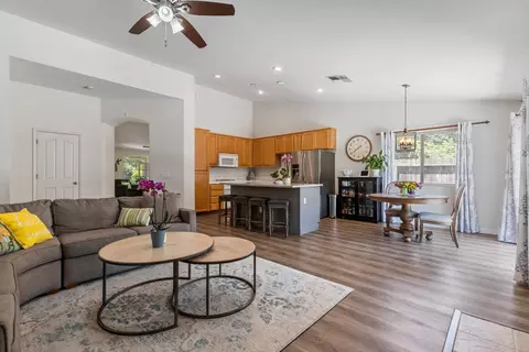 2912 Omega Way, Modesto, CA 95355 photo 5