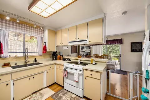 Kitchen - 111 W Oak Hill Dr, Colfax, CA 95713 photo 2 of 3