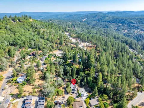 View/Area - 111 W Oak Hill Dr, Colfax, CA 95713 photo 14 of 20