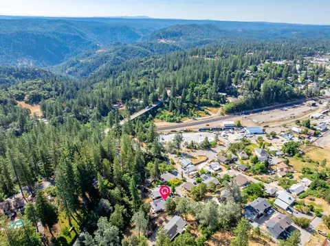 View/Area - 111 W Oak Hill Dr, Colfax, CA 95713 photo 11 of 20