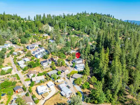 View/Area - 111 W Oak Hill Dr, Colfax, CA 95713 photo 18 of 20