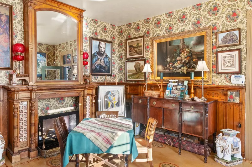 Dining - 6655 Orleans St, Georgetown, CA 95634 photo 3 of 9