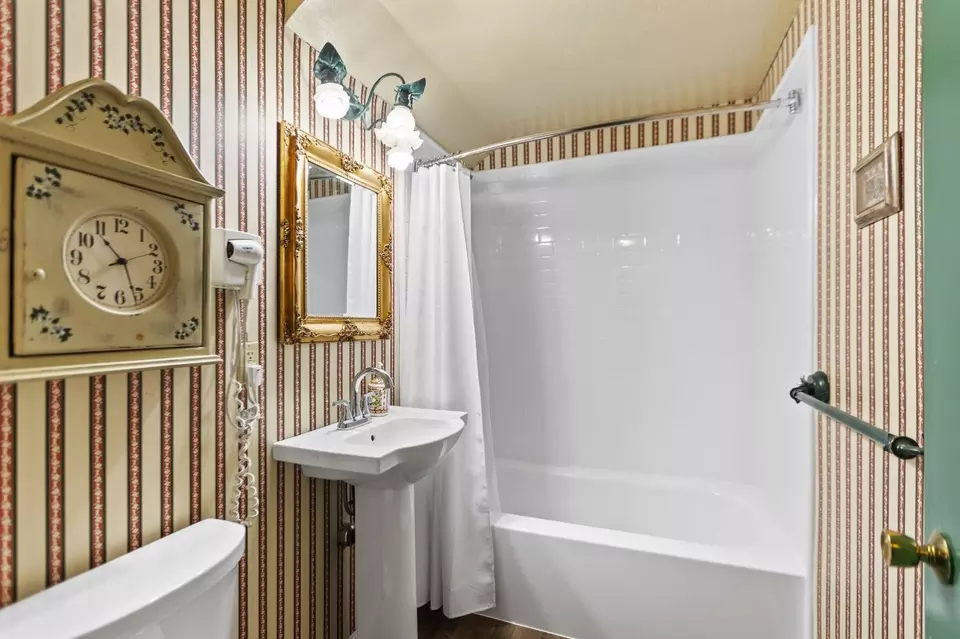 Bath - 6655 Orleans St, Georgetown, CA 95634 photo 12 of 12