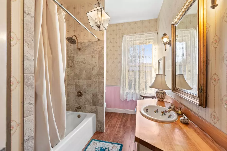 Bath - 6655 Orleans St, Georgetown, CA 95634 photo 9 of 12