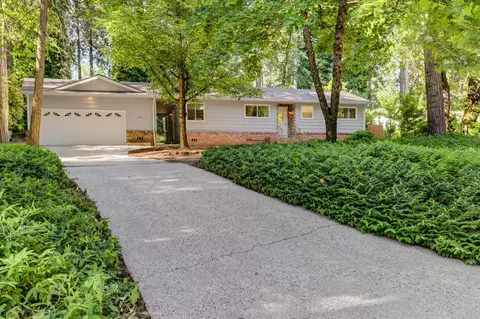 12785 Mayflower Dr, Nevada City, CA 95959