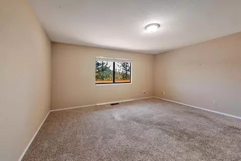 Bedroom - 5302 Newtown Rd, Placerville, CA 95667 photo 2 of 7