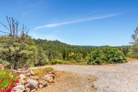 Exterior - 5302 Newtown Rd, Placerville, CA 95667 photo 3 of 9