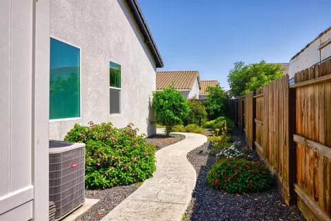 1495 Peach, Manteca, CA 95337 photo 37