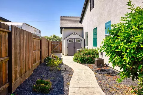 1495 Peach, Manteca, CA 95337 photo 36