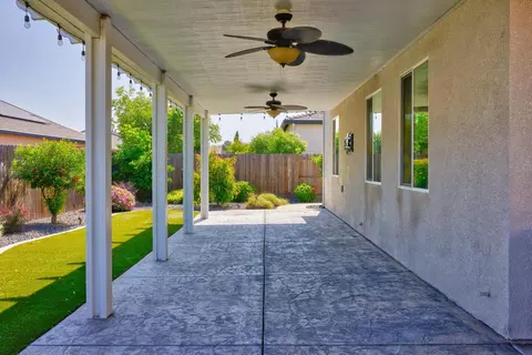 1495 Peach, Manteca, CA 95337 photo 30