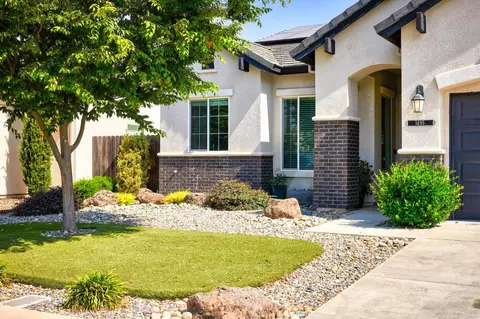 1495 Peach, Manteca, CA 95337 photo 4