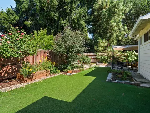 1619 La Paloma Ct, Davis, CA 95618 photo 8