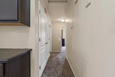 Entry Way - 662 John Ct, Merced, CA 95341 photo 2 of 3