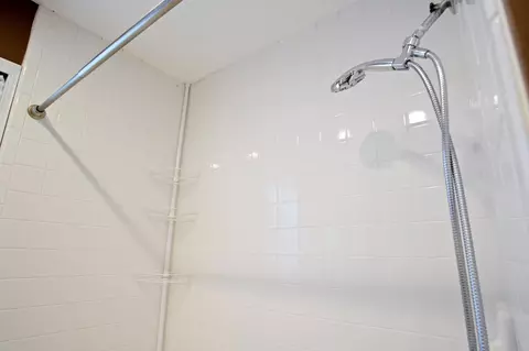 Bath - 1936 Ralston Ct, Modesto, CA 95350 photo 3 of 3