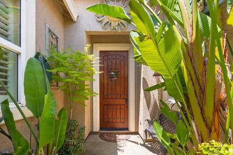 Entry Way - 1925 Nevada St, Gridley, CA 95948 photo 1 of 2