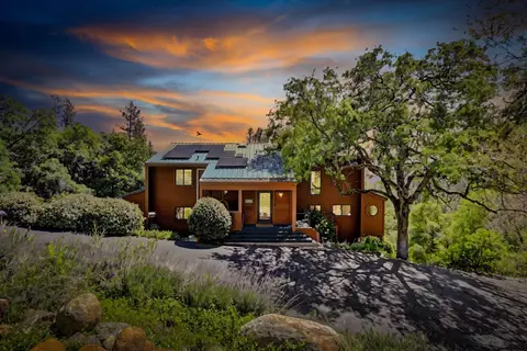 10817 Cement Hill Rd, Nevada City, CA 95959