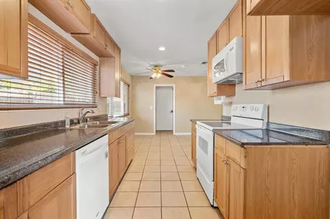 1641 Bondy Ln, Tracy, CA 95376 photo 10
