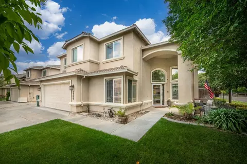 3300 Cardinal Flower Ave, Modesto, CA 95355 photo 2